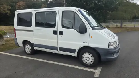 changement-pare-brise-peugeot-boxer-rapid-pare-brise.webp