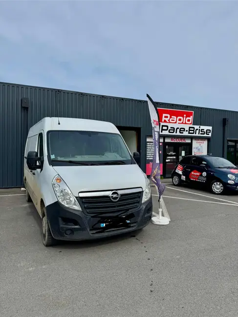 opel-movano-rapid-pare-brise-morlaix.webp
