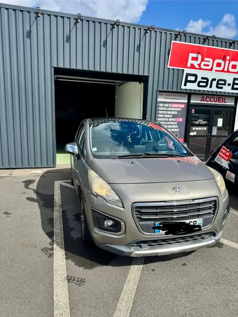 peugeot-3008-rapid-pare-brise-morlaix.webp