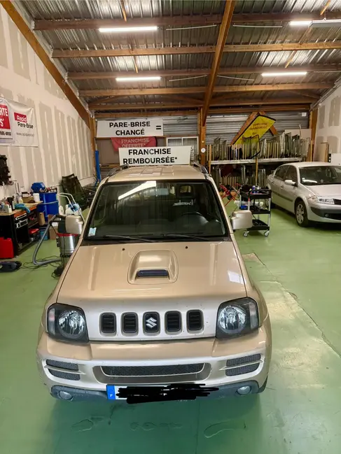 suzuki-jimny-rapid-pare-brise-morlaix.webp